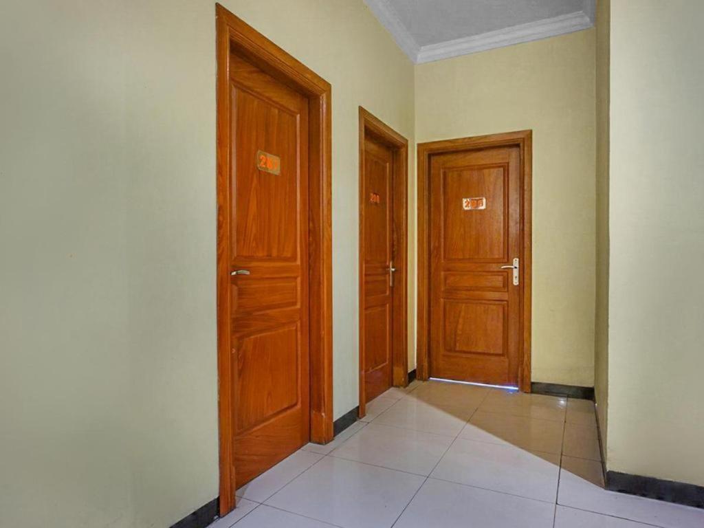 Oyo 3157 Grand Hotel Makassar