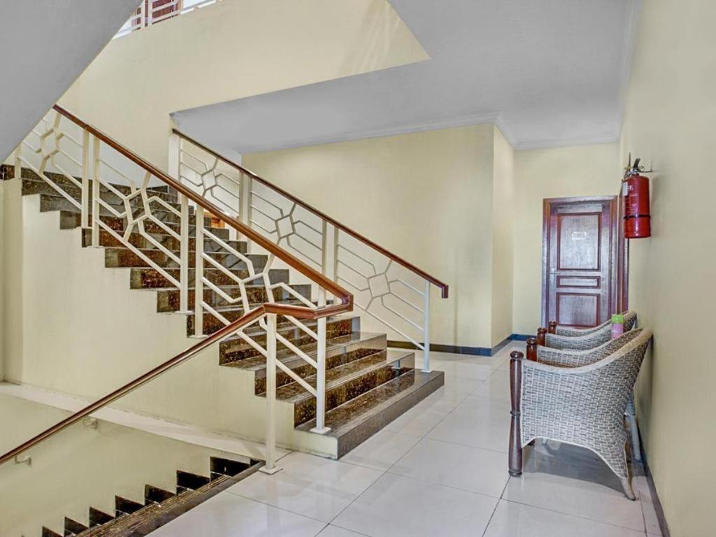 Oyo 3157 Grand Hotel Makassar