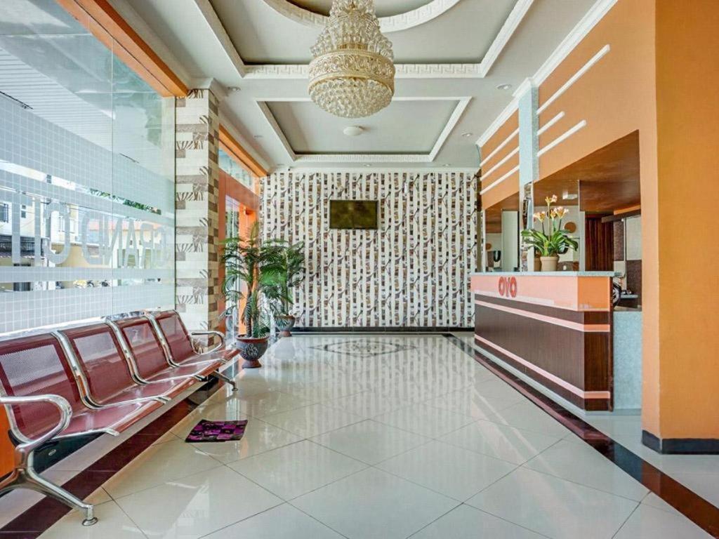 Oyo 3157 Grand Hotel Makassar