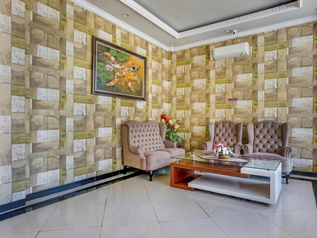 Hotel Oyo 3157 Grand 2*